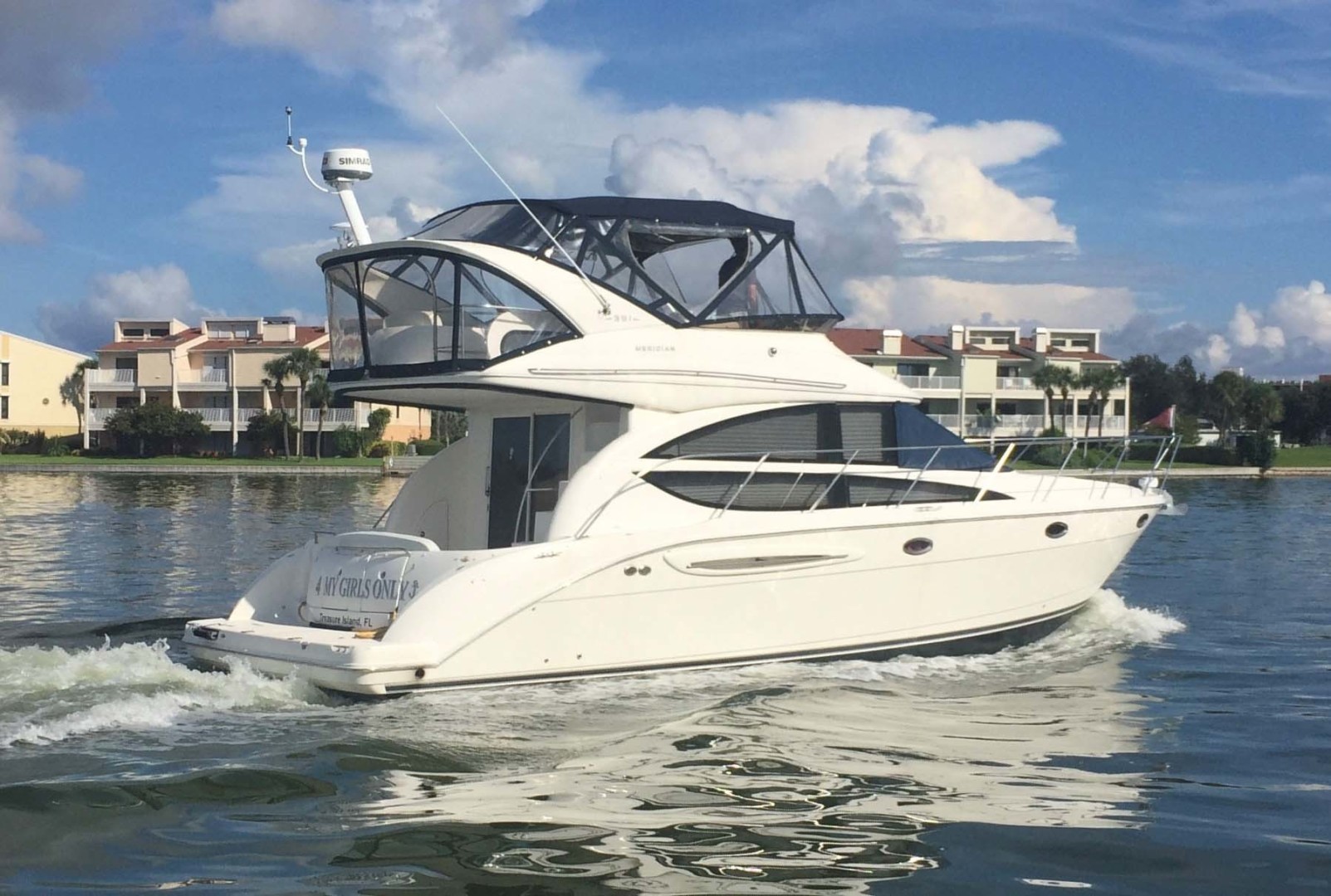 Meridian-391 Sedan 2006 -Treasure Island-Florida-United States-Starboard Profile  Underway-1396348 | Thumbnail