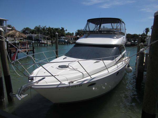 Meridian-391 Sedan 2006 -Treasure Island-Florida-United States-Port Bow Profile-1396634