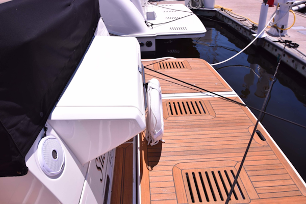 Sea Ray-460 Sundancer 2017-Susanne Marie 4 Fort Myers-Florida-United States-Teak Platform View From Dock-1403773