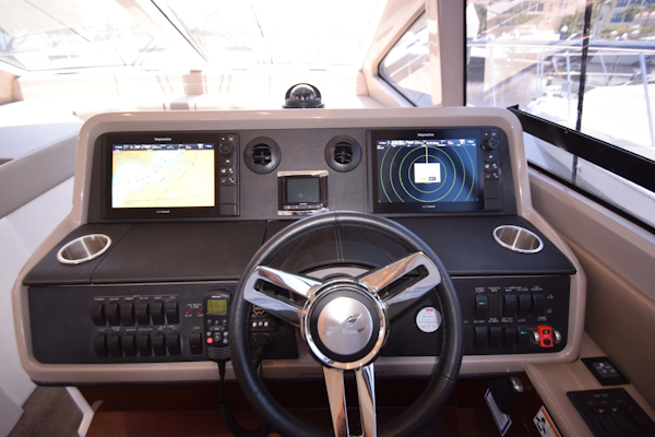 Sea Ray-460 Sundancer 2017-Susanne Marie 4 Fort Myers-Florida-United States-Helm Electronics-1403745