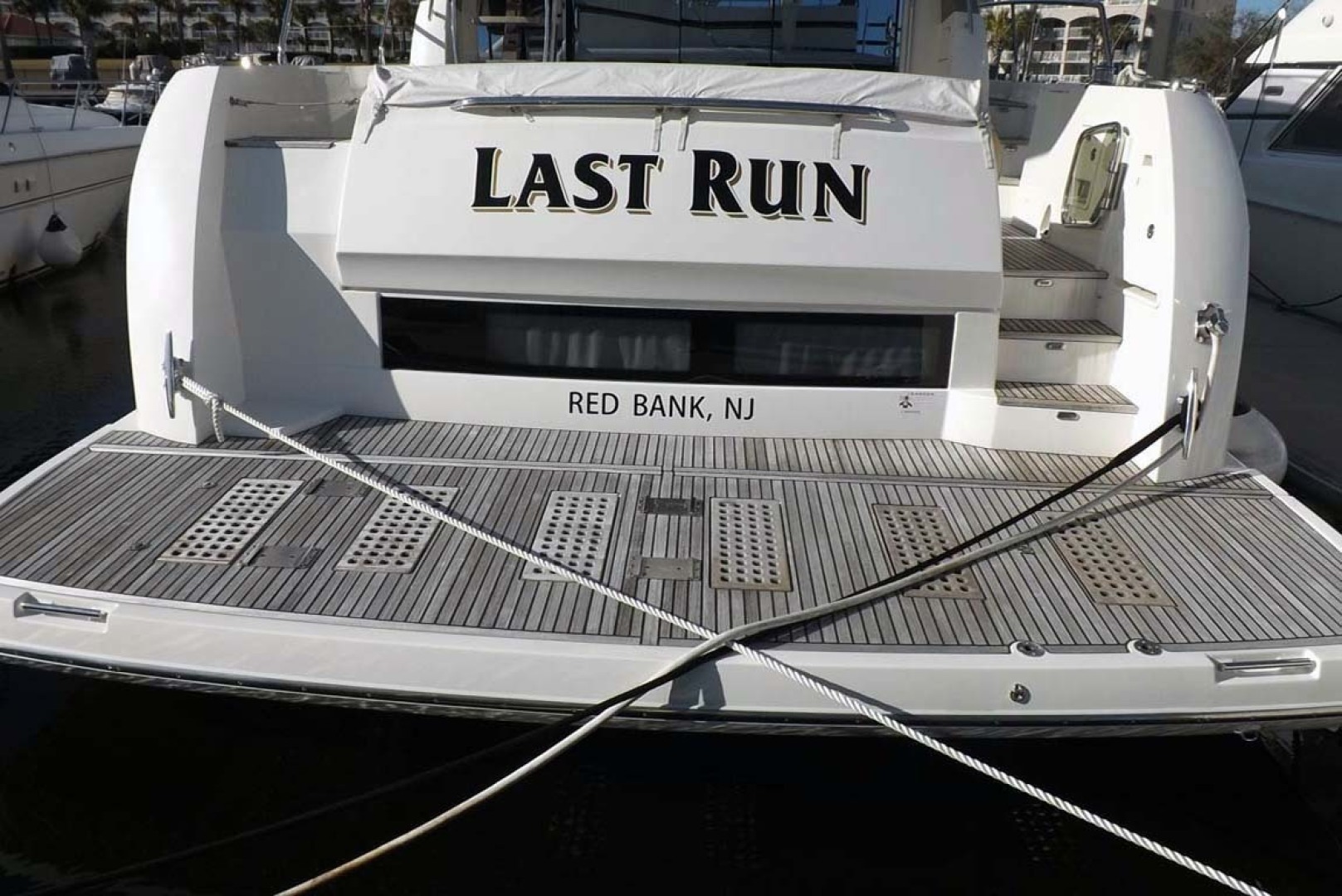 Prestige-550 2014-Last Run Mount Pleasant-South Carolina-United States-Transom, Swim Platform-1411862 | Thumbnail