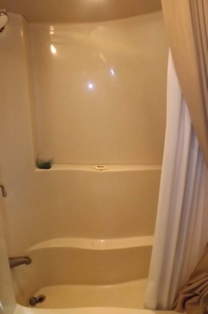 Bluewater Yachts-5200 2006-PROUD MARY Mount Pleasant-South Carolina-United States-Master Shower-1412949 | Thumbnail