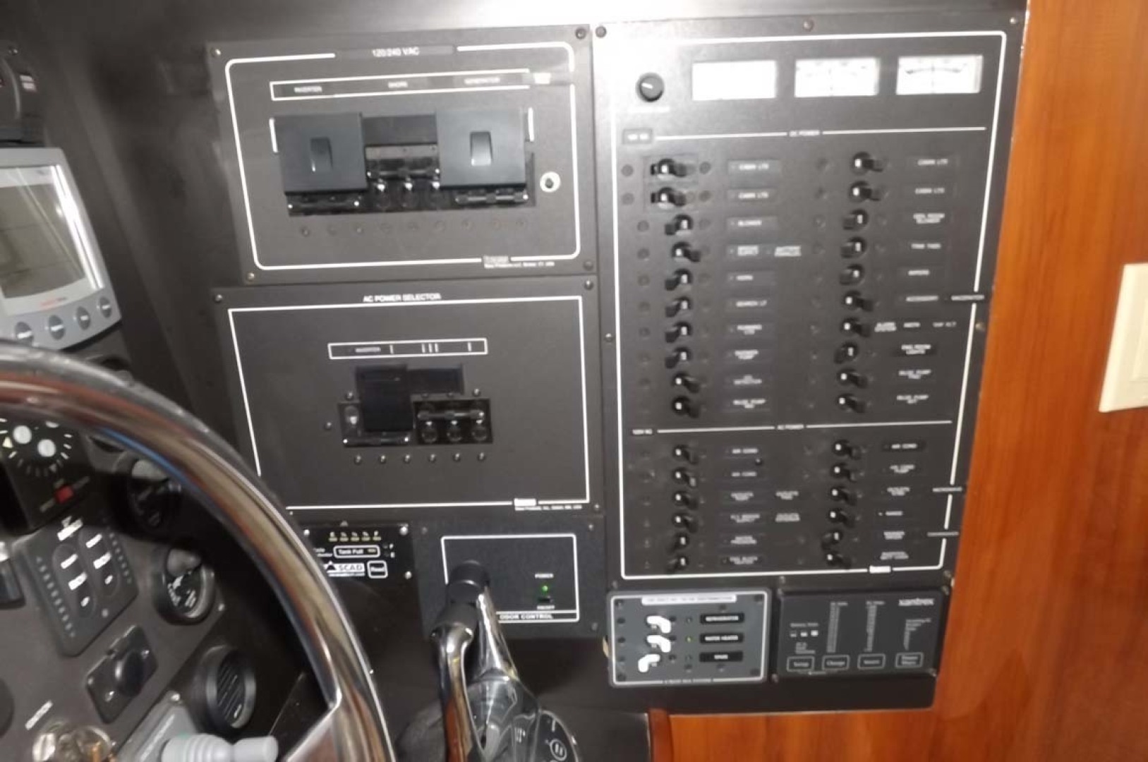 Bluewater Yachts-5200 2006-PROUD MARY Mount Pleasant-South Carolina-United States-Electrical Panel-1412926 | Thumbnail