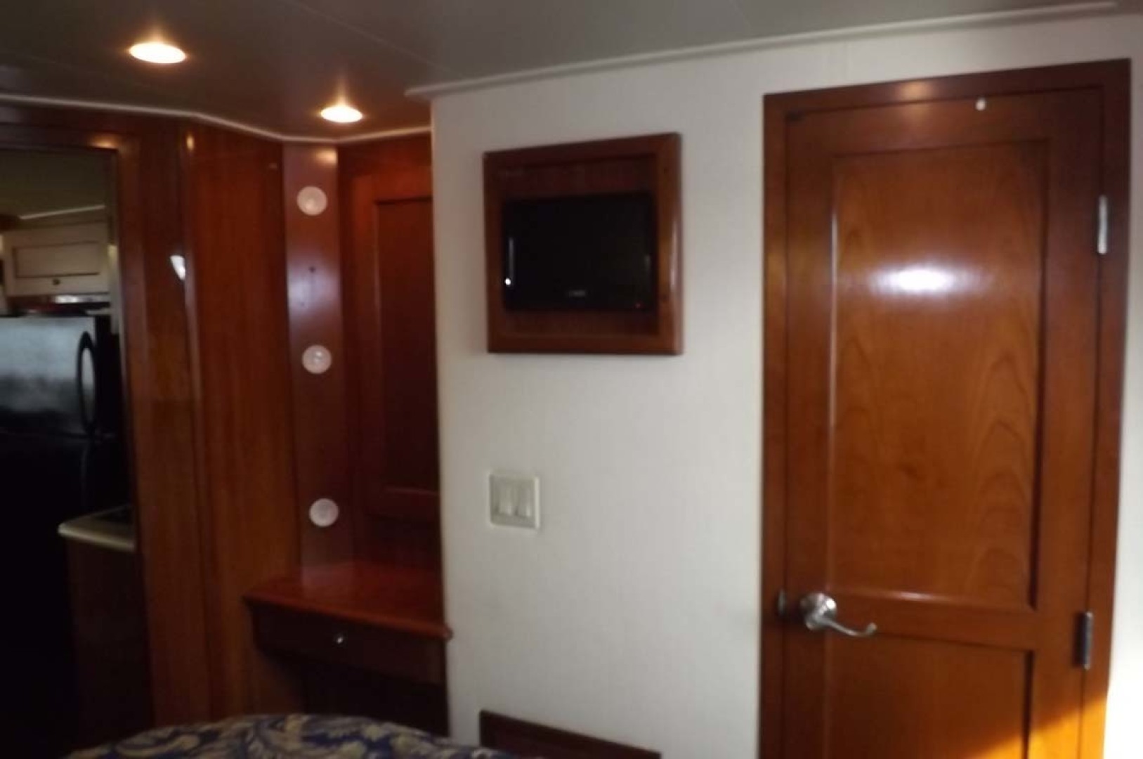Bluewater Yachts-5200 2006-PROUD MARY Mount Pleasant-South Carolina-United States-Master Stateroom-1412948 | Thumbnail