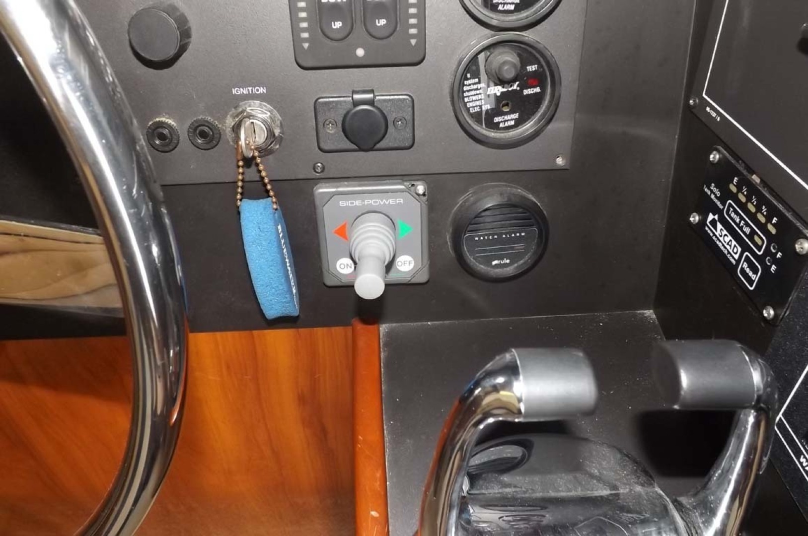 Bluewater Yachts-5200 2006-PROUD MARY Mount Pleasant-South Carolina-United States-Lower Helm-1412928 | Thumbnail