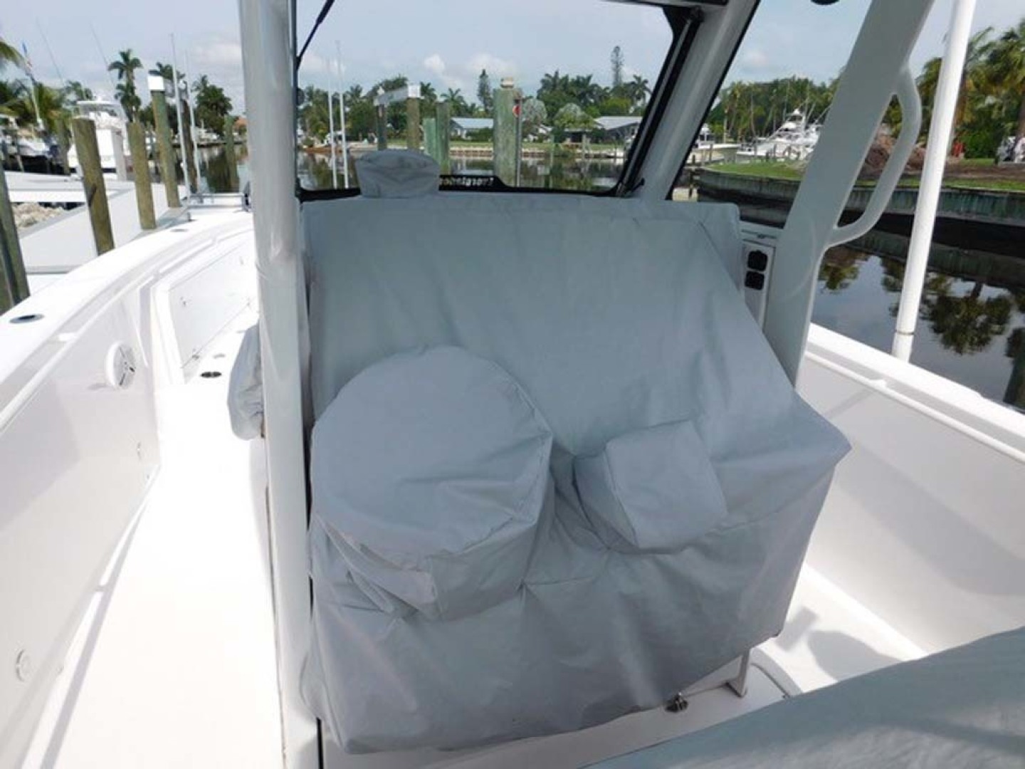 Everglades-325 CC 2012-Island Time Stuart-Florida-United States-Helm Cover-1414816 | Thumbnail