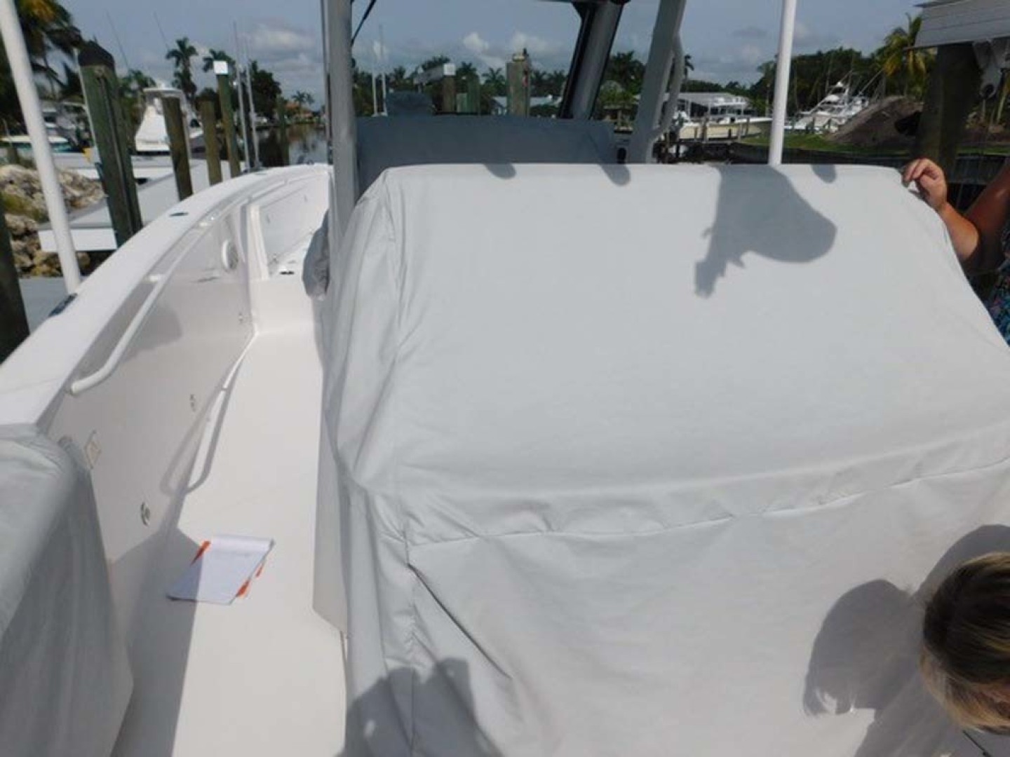 Everglades-325 CC 2012-Island Time Stuart-Florida-United States-Forward Seating Cover-1414812 | Thumbnail