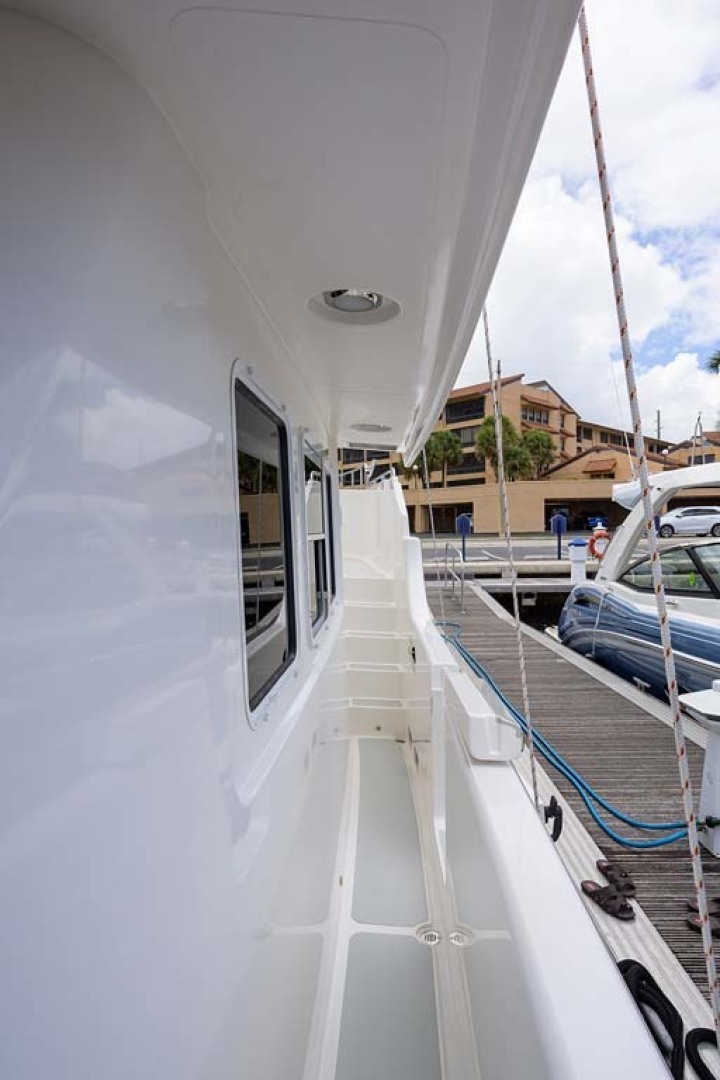 Nordhavn-47 2005-Fusion North Palm Beach-Florida-United States-Starboard Side Deck-1424026 | Thumbnail