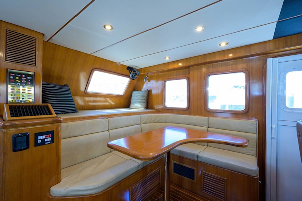 Nordhavn-47 2005-Fusion North Palm Beach-Florida-United States-Pilothouse Berth and Settee-1424001
