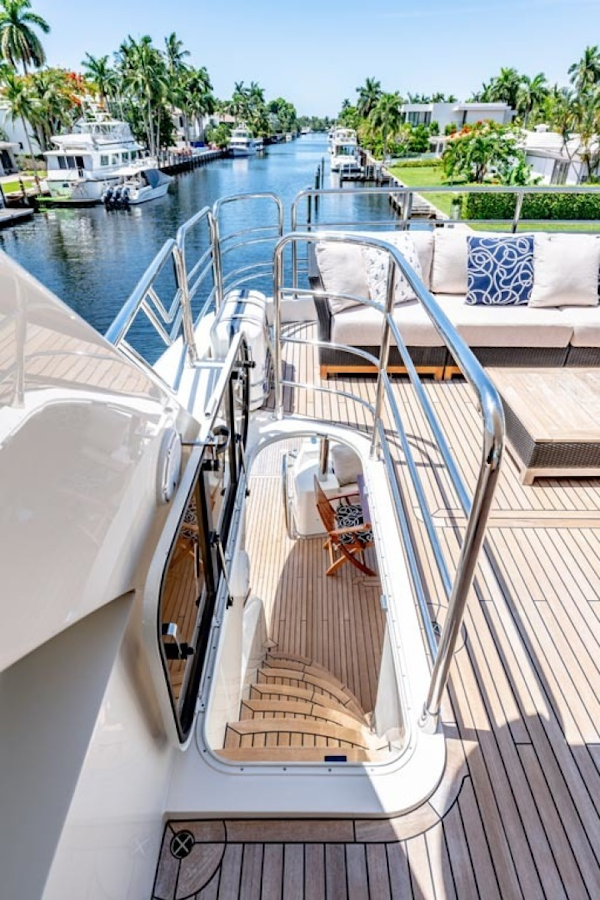 Sunseeker-Motor Yacht 2014-Full Circle Fort Lauderdale-Florida-United States-32 Flybridge Deck Stairs To Aft Deck-1430547