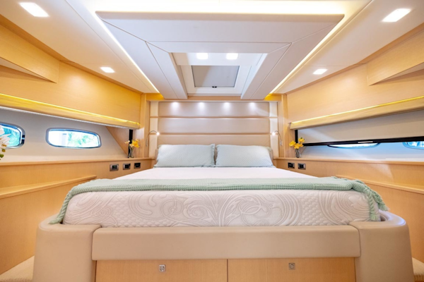 Sunseeker-Motor Yacht 2014-Full Circle Fort Lauderdale-Florida-United States-18 VIP Cabin Forward-1430535
