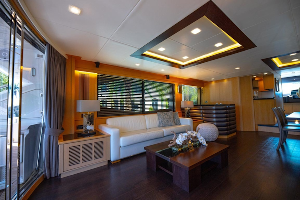 Sunseeker-Motor Yacht 2014-Full Circle Fort Lauderdale-Florida-United States-6 Main Salon View To Port-1430523