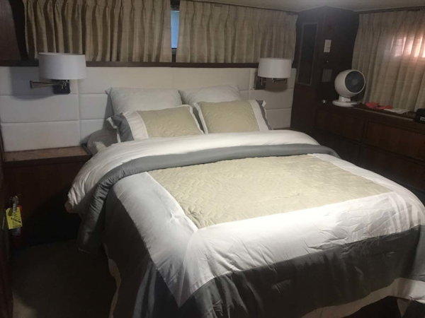 Hatteras-Motor Yacht 1986-Seaview Miami-Florida-United States-Master Stateroom-1432713