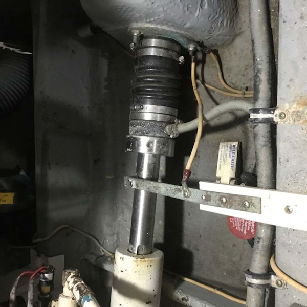 Hatteras-Motor Yacht 1986-Seaview Miami-Florida-United States-Engine Room-1432724