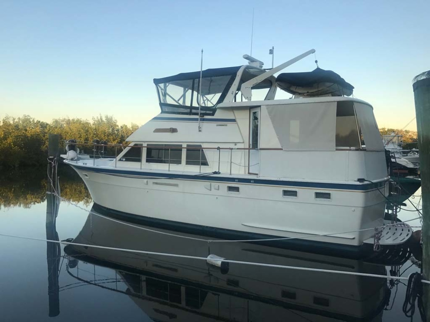 Hatteras-Motor Yacht 1986-Seaview Miami-Florida-United States-Port Aft Profile-1432728 | Thumbnail