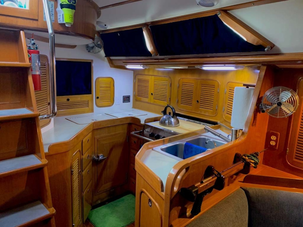 Ta Shing-Norseman 447CC 1986-Resolute Cape Canaveral-Florida-United States-Galley-1432739