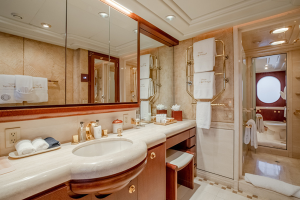 Feadship-Tri-Deck 1992-NEVER ENOUGH Nassau-Bahamas-Owner Bath-1434174