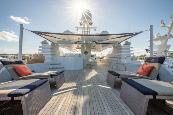 Feadship-Tri-Deck 1992-NEVER ENOUGH Nassau-Bahamas-Flybridge-1434187