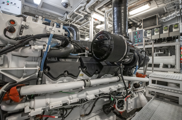 Feadship-Tri-Deck 1992-NEVER ENOUGH Nassau-Bahamas-Engine Room-1434212