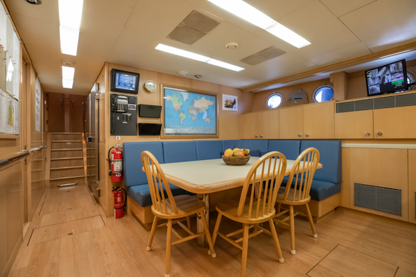 Feadship-Tri-Deck 1992-NEVER ENOUGH Nassau-Bahamas-Crew Quarters-1434205