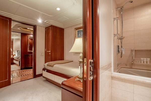 Feadship-Tri-Deck 1992-NEVER ENOUGH Nassau-Bahamas-Twin Stateroom-1434182