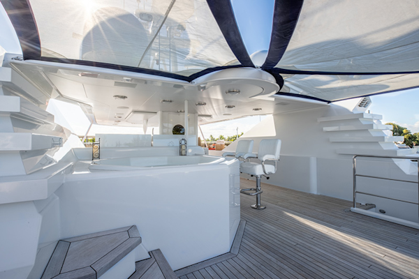 Feadship-Tri-Deck 1992-NEVER ENOUGH Nassau-Bahamas-Flybridge Jacuzzi and Bar-1434193