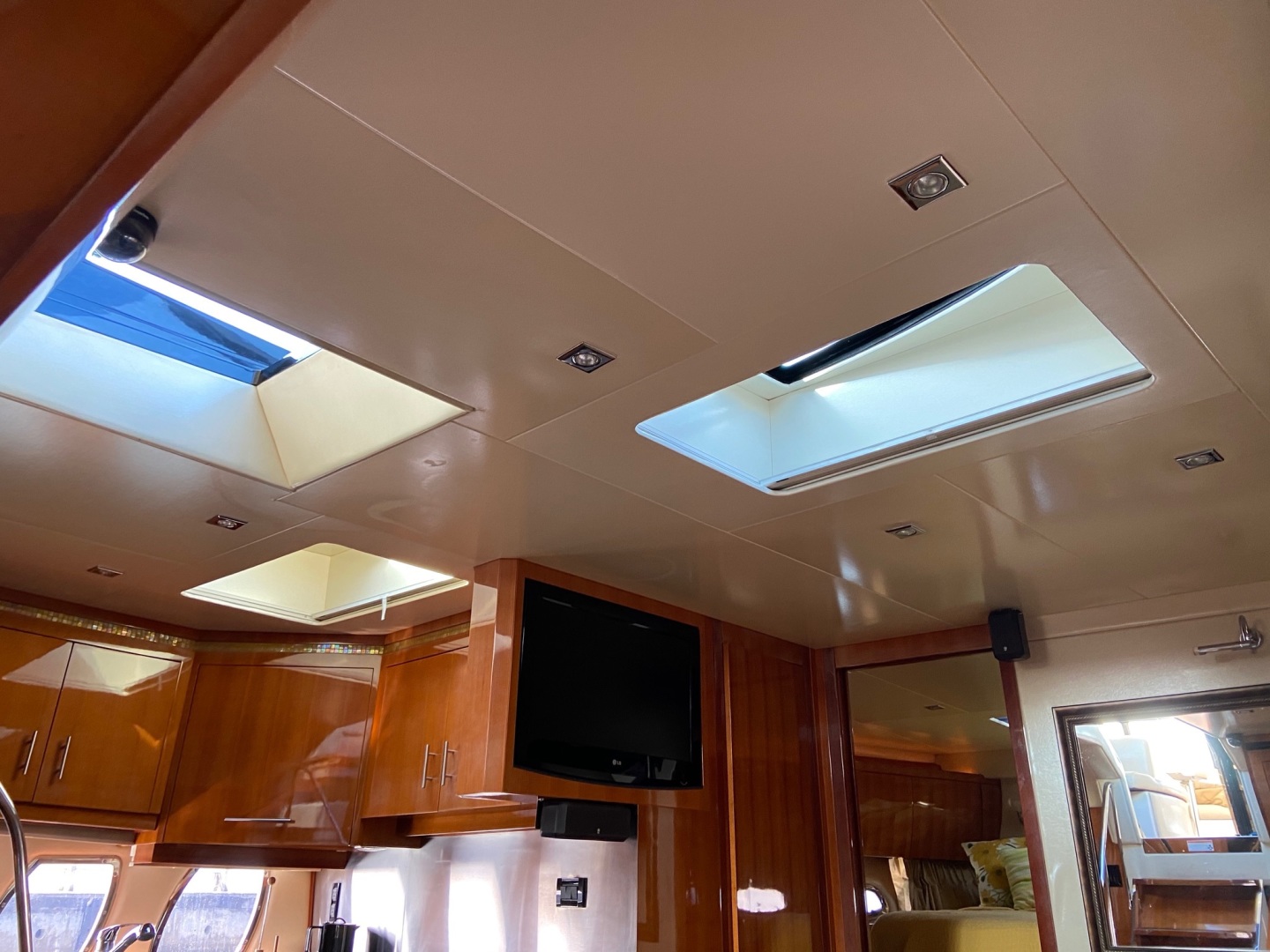 Regal-5260 2009 -Trinidad-Trinidad and Tobago-1457519 | Thumbnail