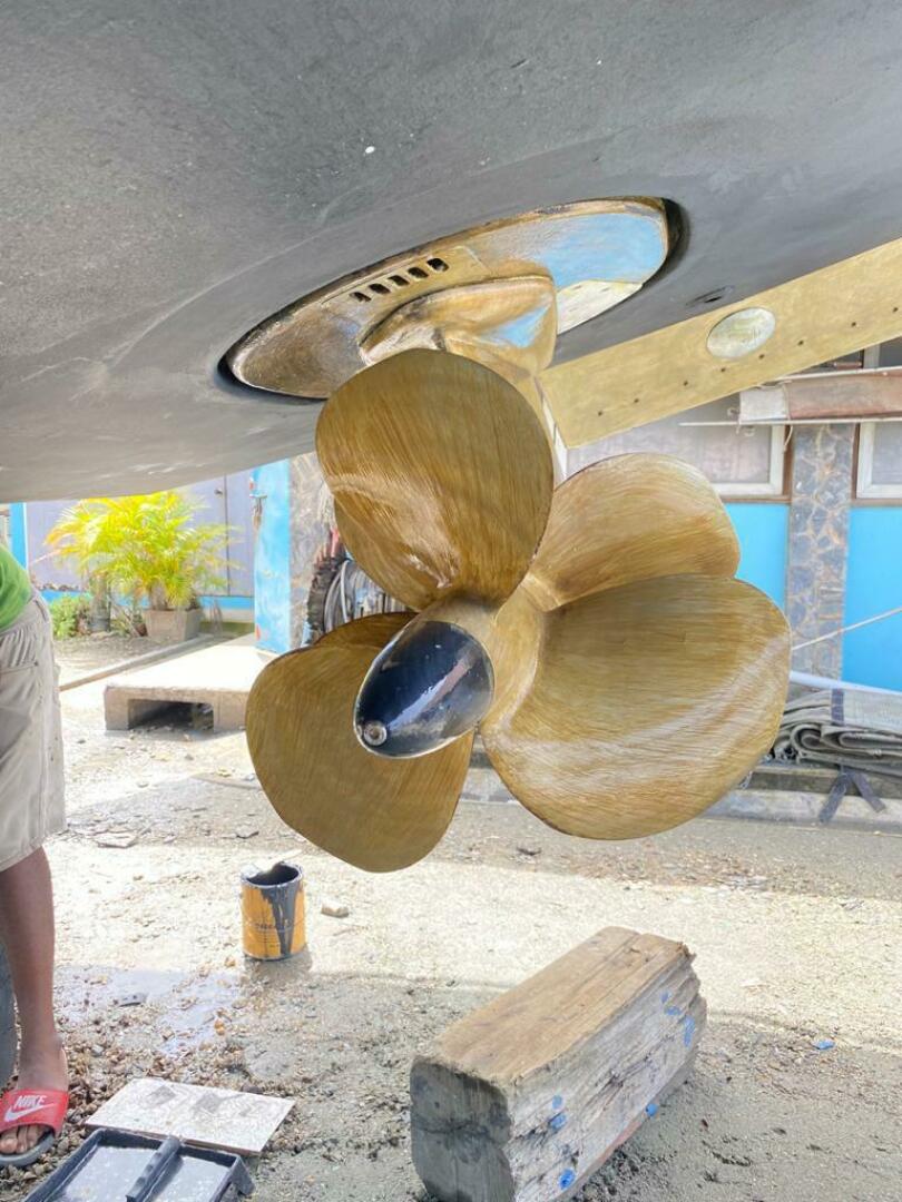 Regal-5260 2009 -Trinidad-Trinidad and Tobago-5422842 | Thumbnail