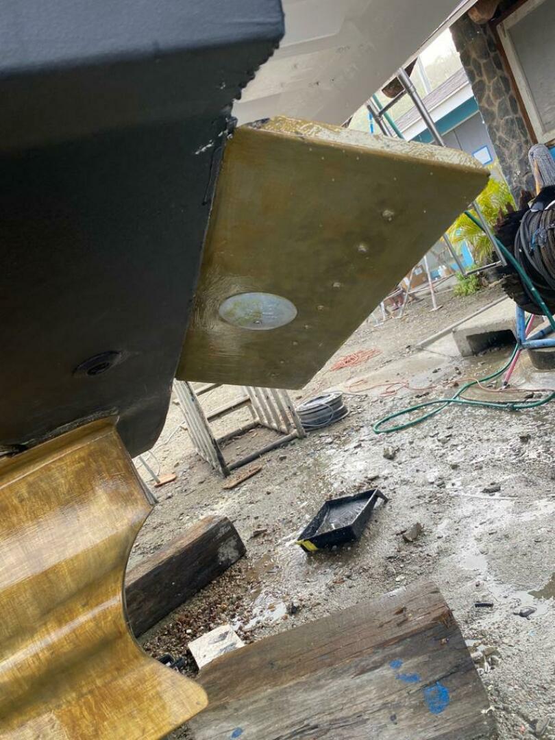 Regal-5260 2009 -Trinidad-Trinidad and Tobago-5422832 | Thumbnail