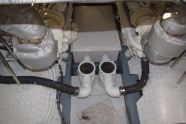 Sunseeker-Predator 2003-Low Profile PALM BEACH-Florida-United States-Engine Room-1576399