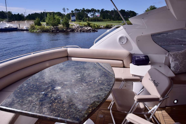 Sunseeker-Predator 2003-Low Profile PALM BEACH-Florida-United States-Aft Table With Seat On Transom-1576386