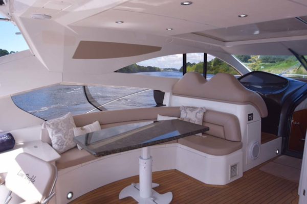 Sunseeker-Predator 2003-Low Profile PALM BEACH-Florida-United States-Midship Main Deck Table Flanked By Aft And Helm Companion Seating-1576376