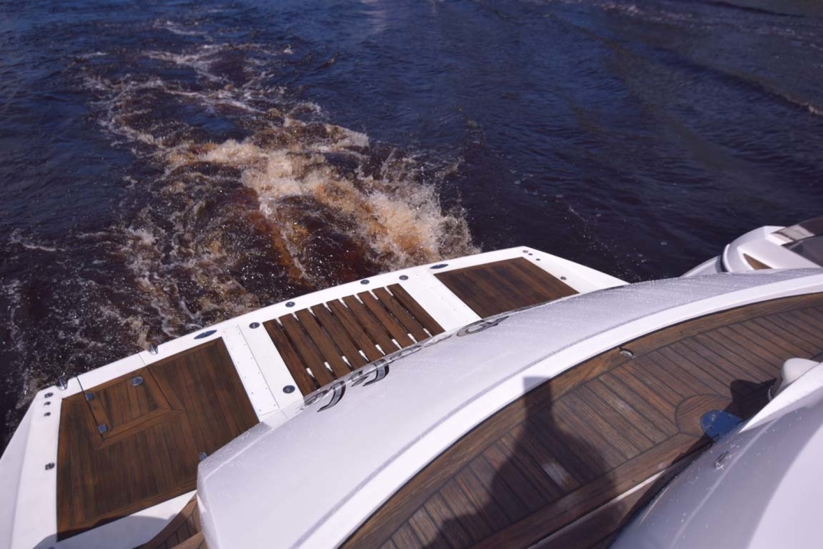 Sunseeker-Predator 2003-Low Profile PALM BEACH-Florida-United States-Swim Platform-1576391 | Thumbnail