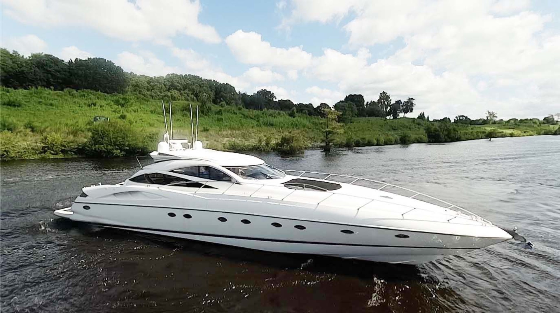 Sunseeker-Predator 2003-Low Profile PALM BEACH-Florida-United States-Main Profile-1576330 | Thumbnail