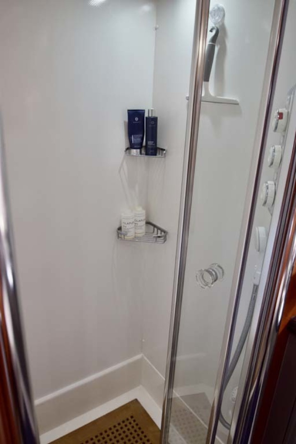 Sunseeker-Predator 2003-Low Profile PALM BEACH-Florida-United States-Master Stateroom Shower-1576351