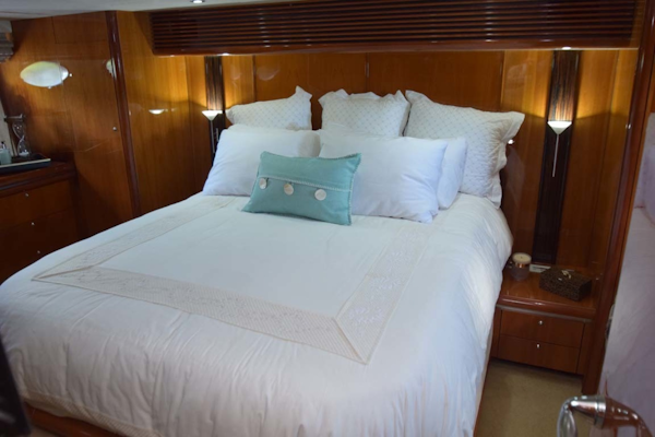 Sunseeker-Predator 2003-Low Profile PALM BEACH-Florida-United States-Master Stateroom King Bed-1576348