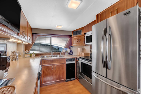 Hatteras-Motor Yacht 1985-Ruffian North Palm Beach-Florida-United States-Galley-1463629