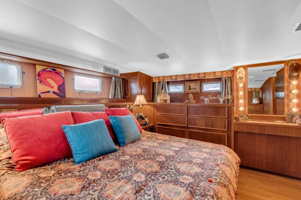 Hatteras-Motor Yacht 1985-Ruffian North Palm Beach-Florida-United States-Master Stateroom-1463642