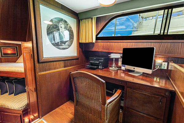 Hatteras-Motor Yacht 1985-Ruffian North Palm Beach-Florida-United States-RUFFIAN Office-1470915