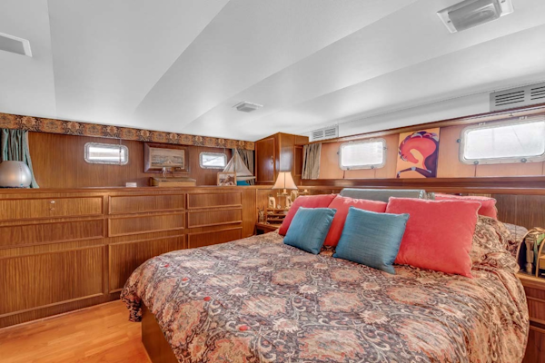 Hatteras-Motor Yacht 1985-Ruffian North Palm Beach-Florida-United States-Master Stateroom-1463640