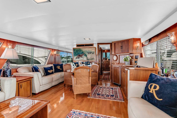 Hatteras-Motor Yacht 1985-Ruffian North Palm Beach-Florida-United States-Main Salon looking Forward-1463626