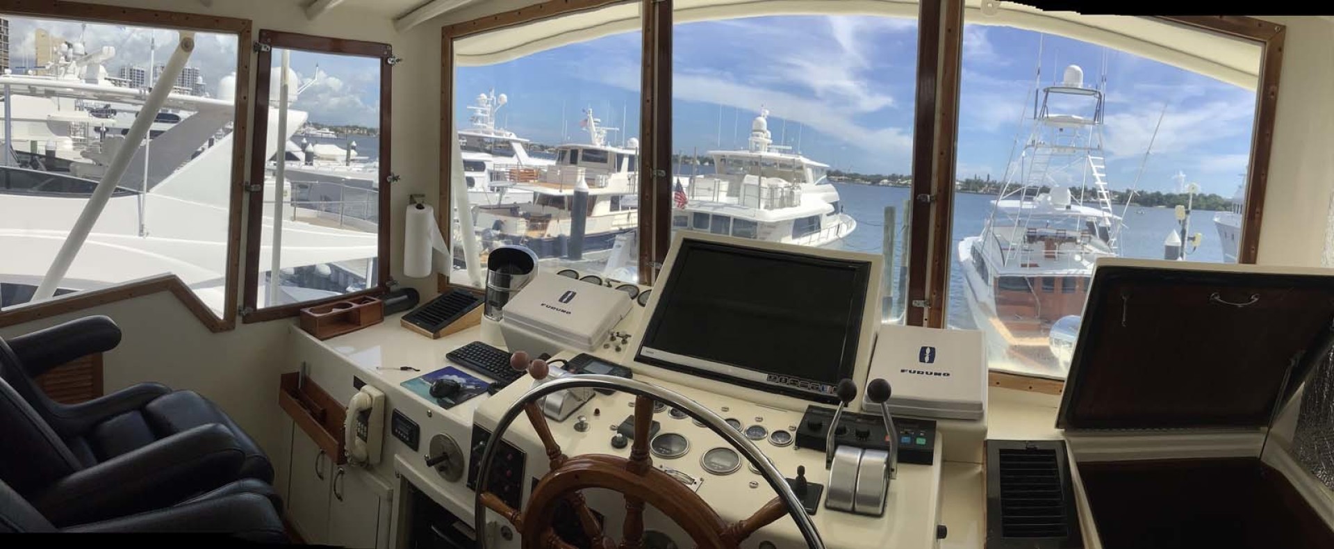 Hatteras-Motor Yacht 1985-Ruffian North Palm Beach-Florida-United States-Enclosed Flybridge Helm-1463653 | Thumbnail