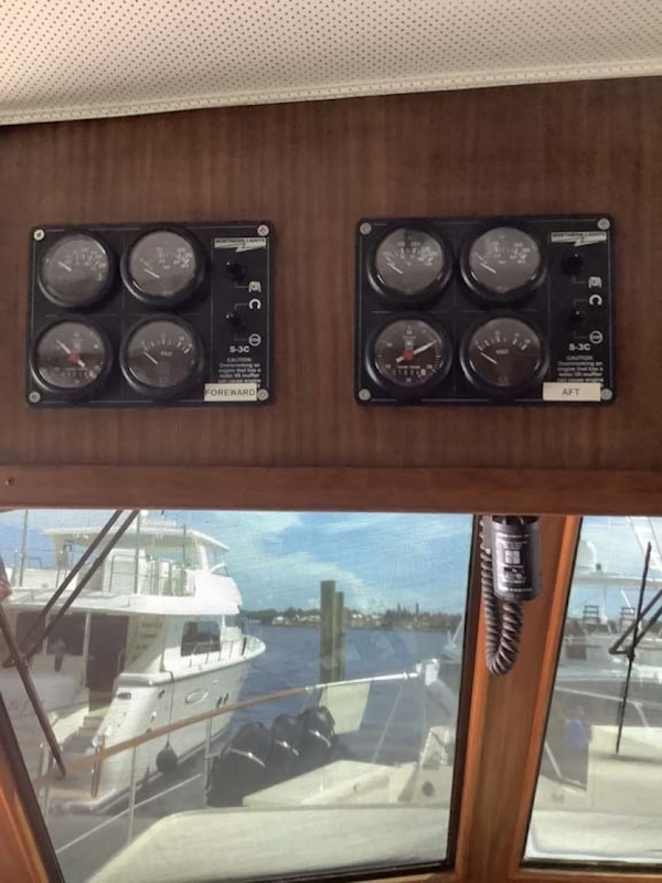 Hatteras-Motor Yacht 1985-Ruffian North Palm Beach-Florida-United States-Gauges-1463637