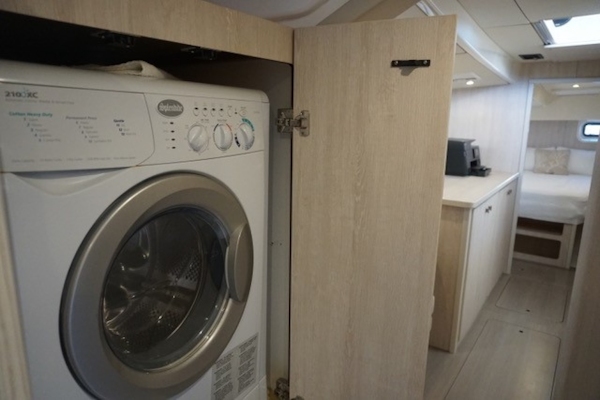 Leopard-44 2016-Grateful Fort Lauderdale-Florida-United States-Laundry Cabinet Washer & Dryer-1471272