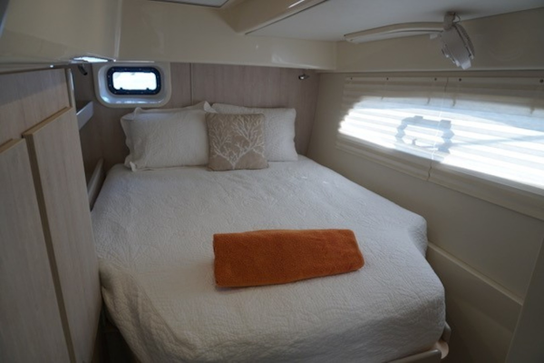 Leopard-44 2016-Grateful Fort Lauderdale-Florida-United States-Forward Guest Stateroom-1471274