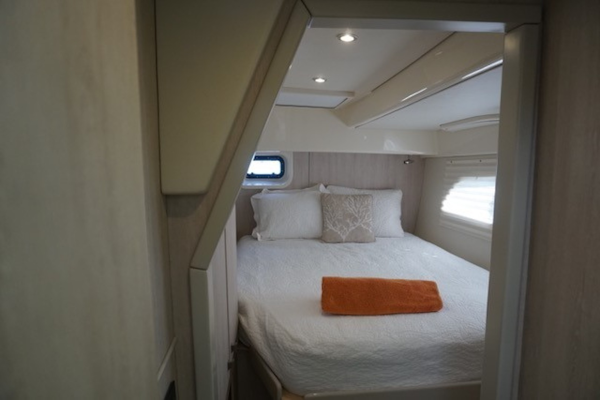 Leopard-44 2016-Grateful Fort Lauderdale-Florida-United States-Forward Guest Suite 2-1471275