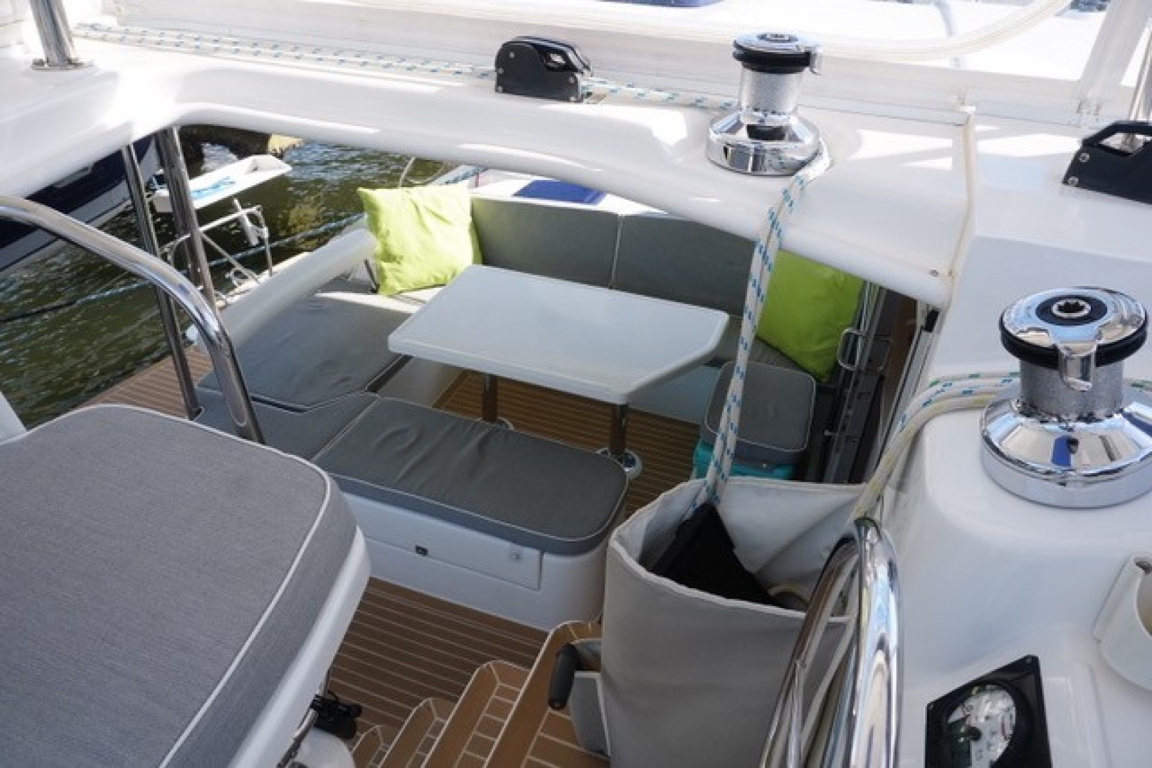 Leopard-44 2016-Grateful Fort Lauderdale-Florida-United States-Helm & Seat-1471290 | Thumbnail