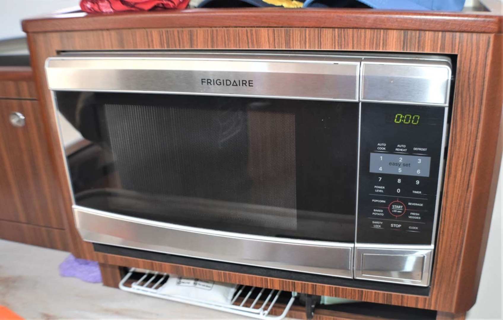 Pursuit-325 Offshore 2020-Coo Coo Miami-Florida-United States-Microwave-1475274 | Thumbnail