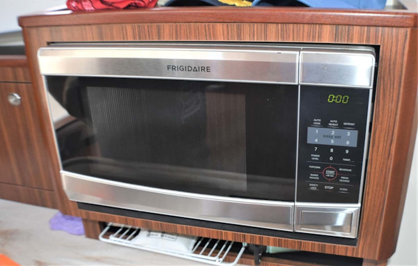 Pursuit-325 Offshore 2020-Coo Coo Miami-Florida-United States-Microwave-1475274