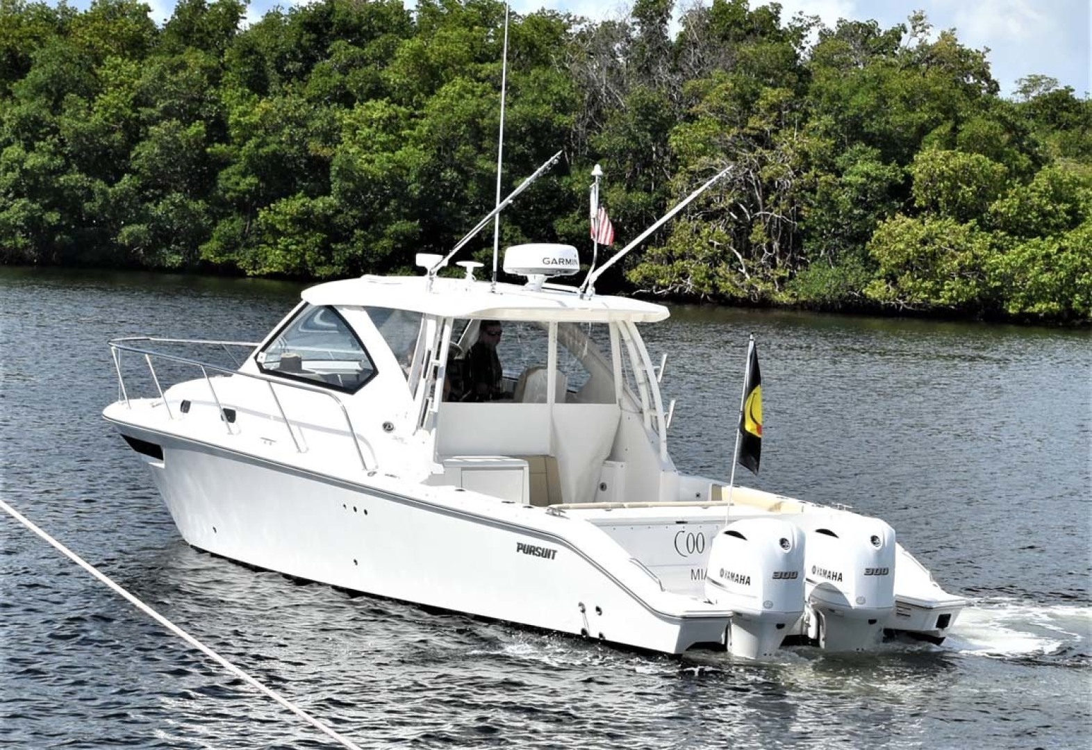 Pursuit-325 Offshore 2020-Coo Coo Miami-Florida-United States-Port Stern View-1475314 | Thumbnail